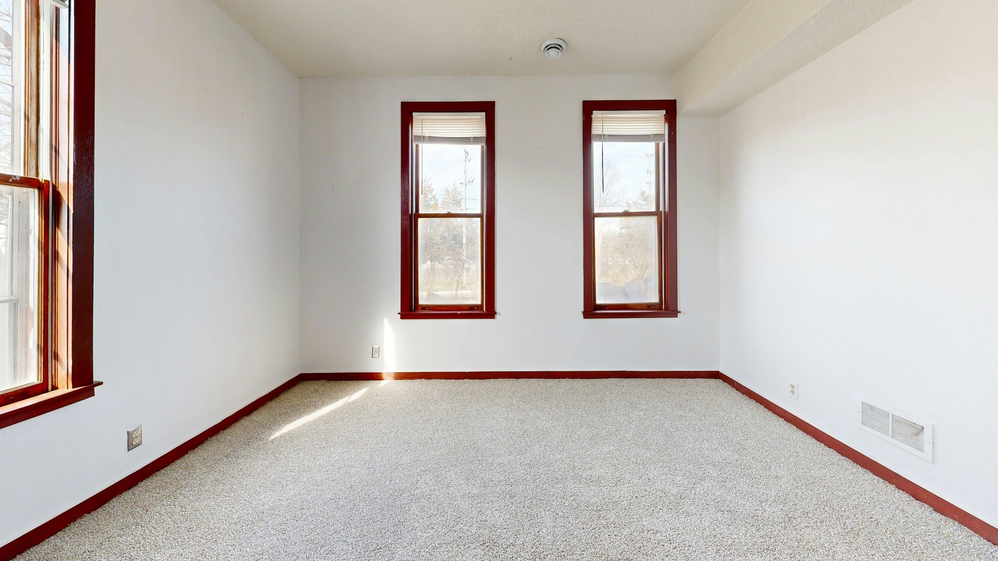 Stanza Luminosa per Vernice Fotocatalitica